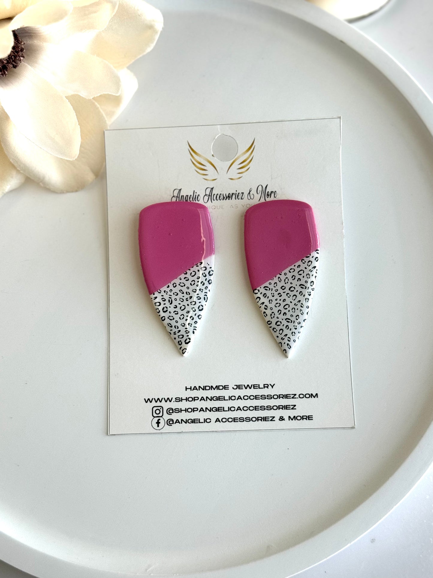 Dagger Earrings(Pink)